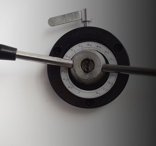 Manual Blade Gap Adjustment