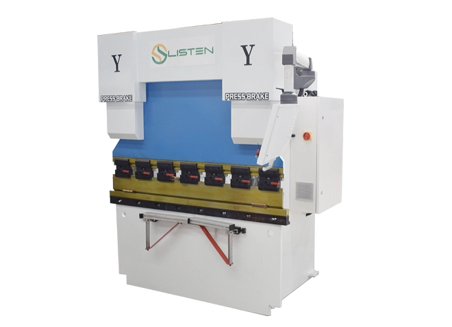 What is a Hydraulic Press Brake? The Engine Behind Precision Metal Fabrication