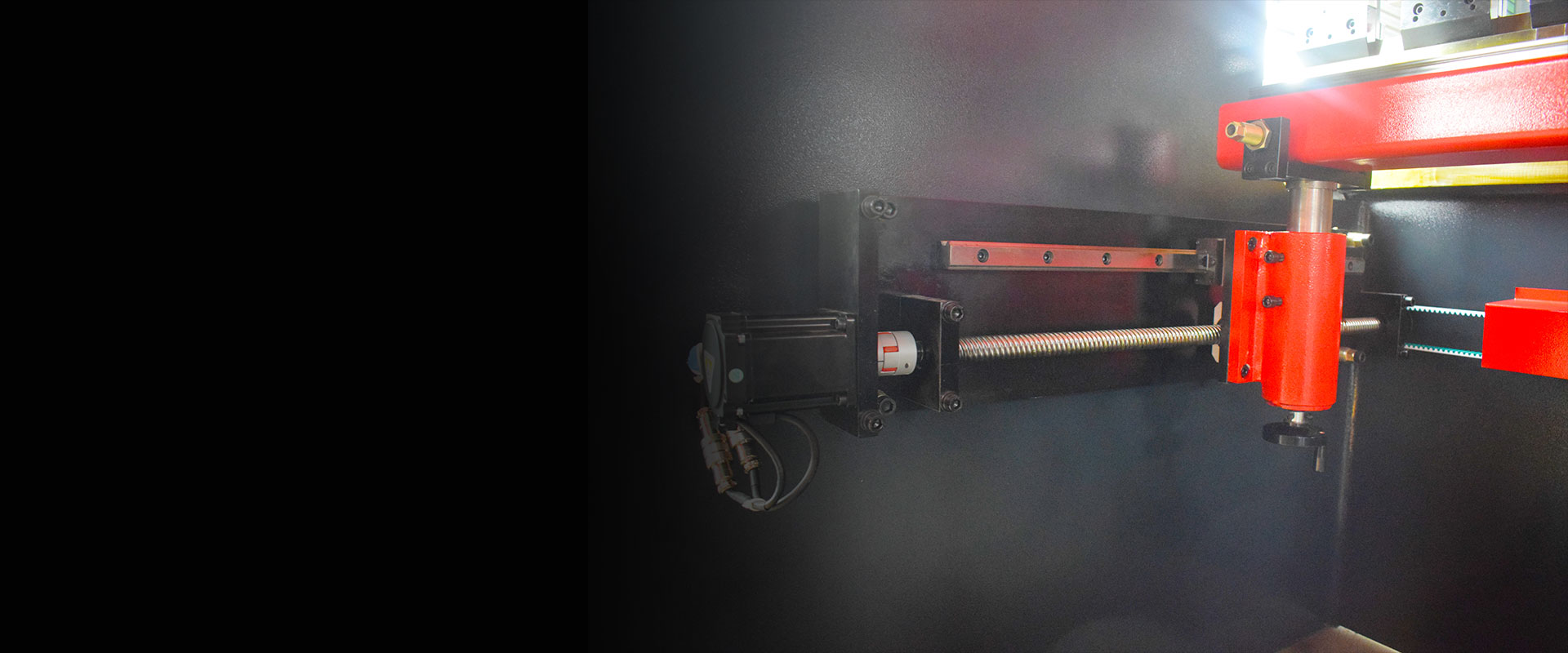 Back Gauge of Torsion - Shaft Synchronized Press Brake