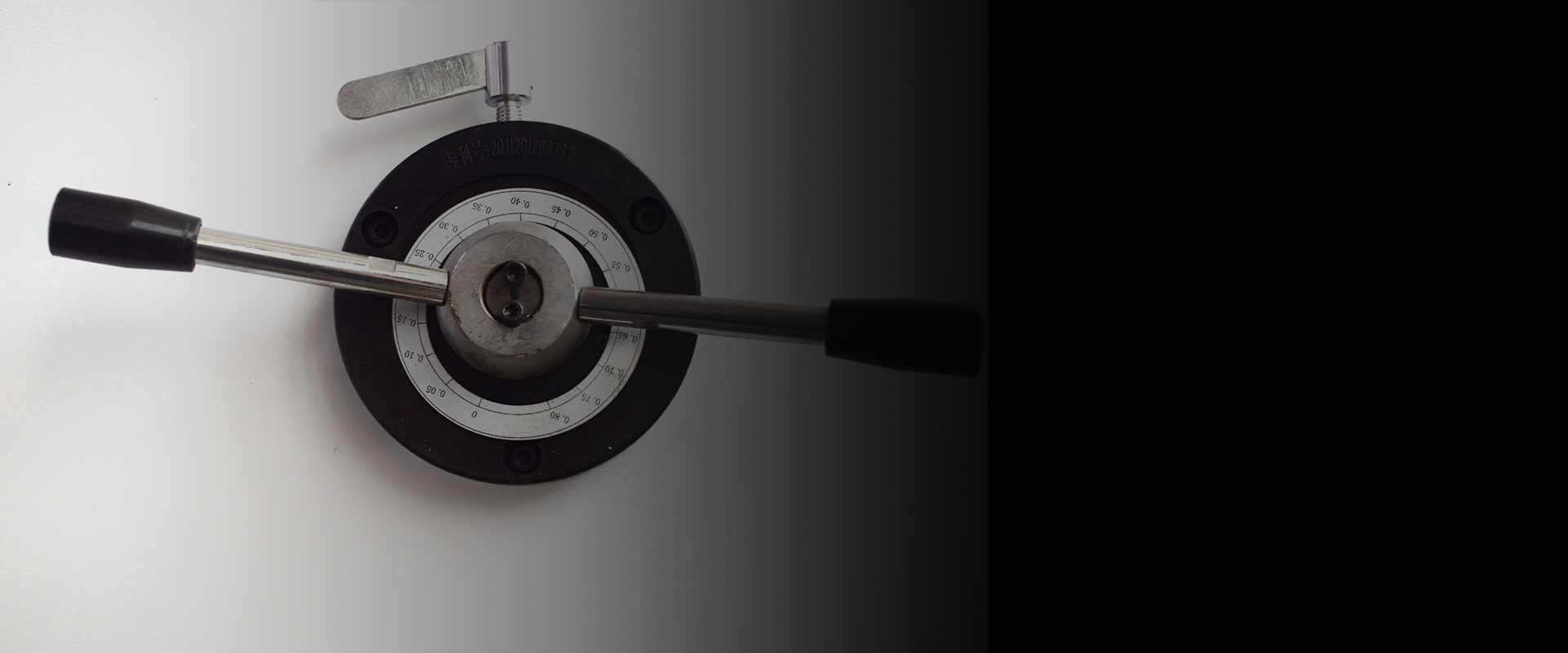 Manual Blade Gap Adjustment